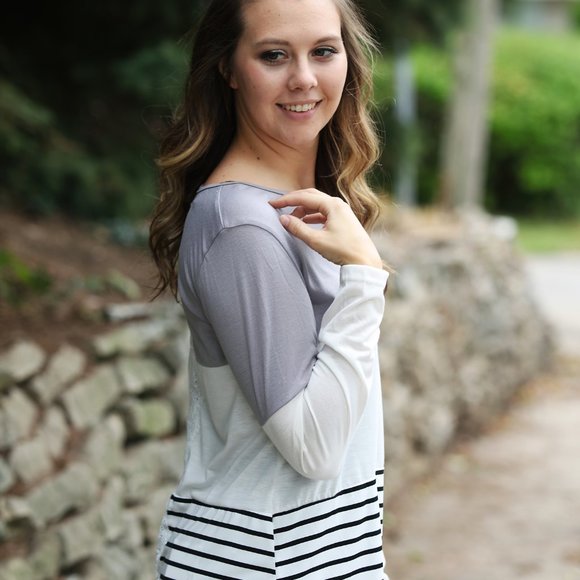 Color block top - Picture 2 of 2